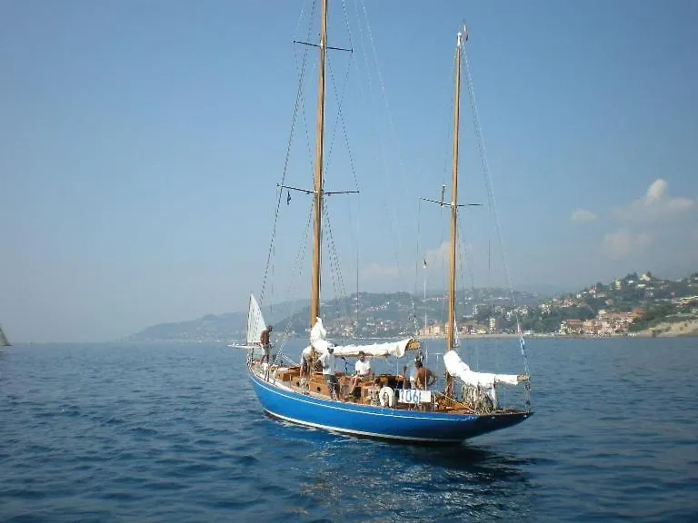 Casa Gialla Imperia