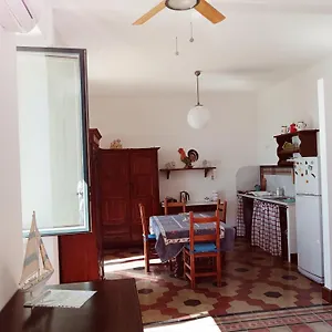 https://casa-angioletta.taorminaitalyhotels.com